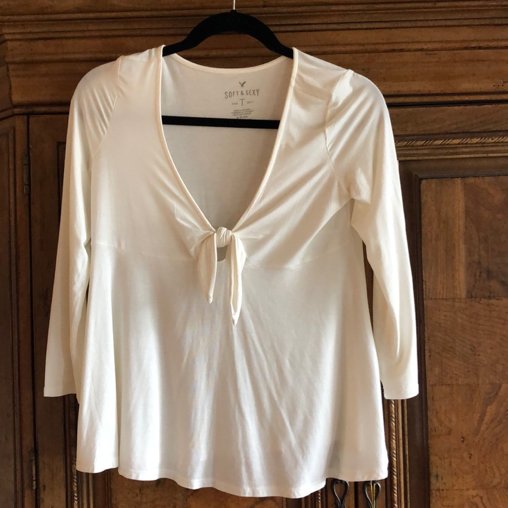 SOLD // NWOT American Eagle top